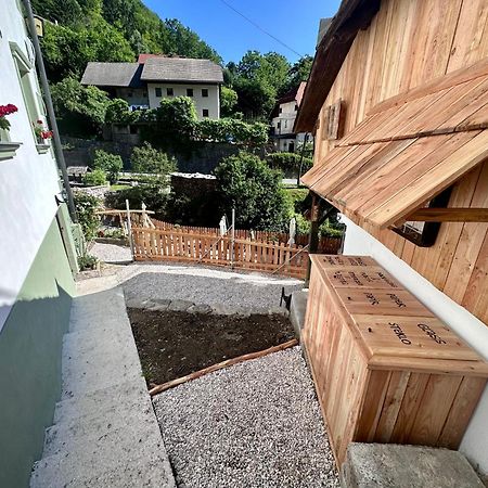 Bajta Kroparica Екстериор снимка