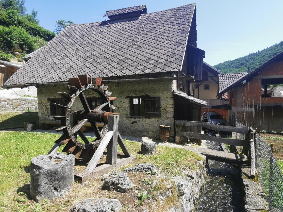 Bajta Kroparica Екстериор снимка