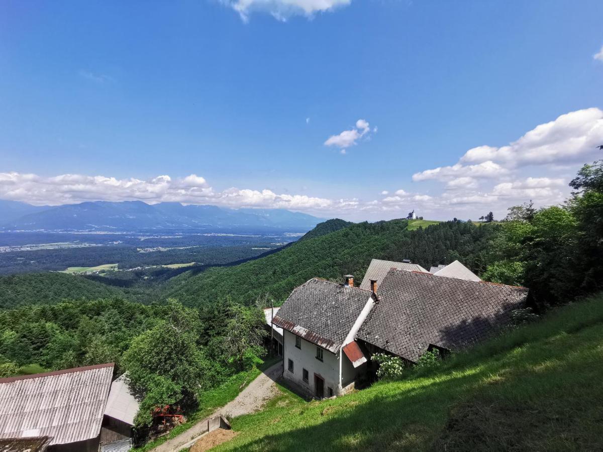 Bajta Kroparica Екстериор снимка