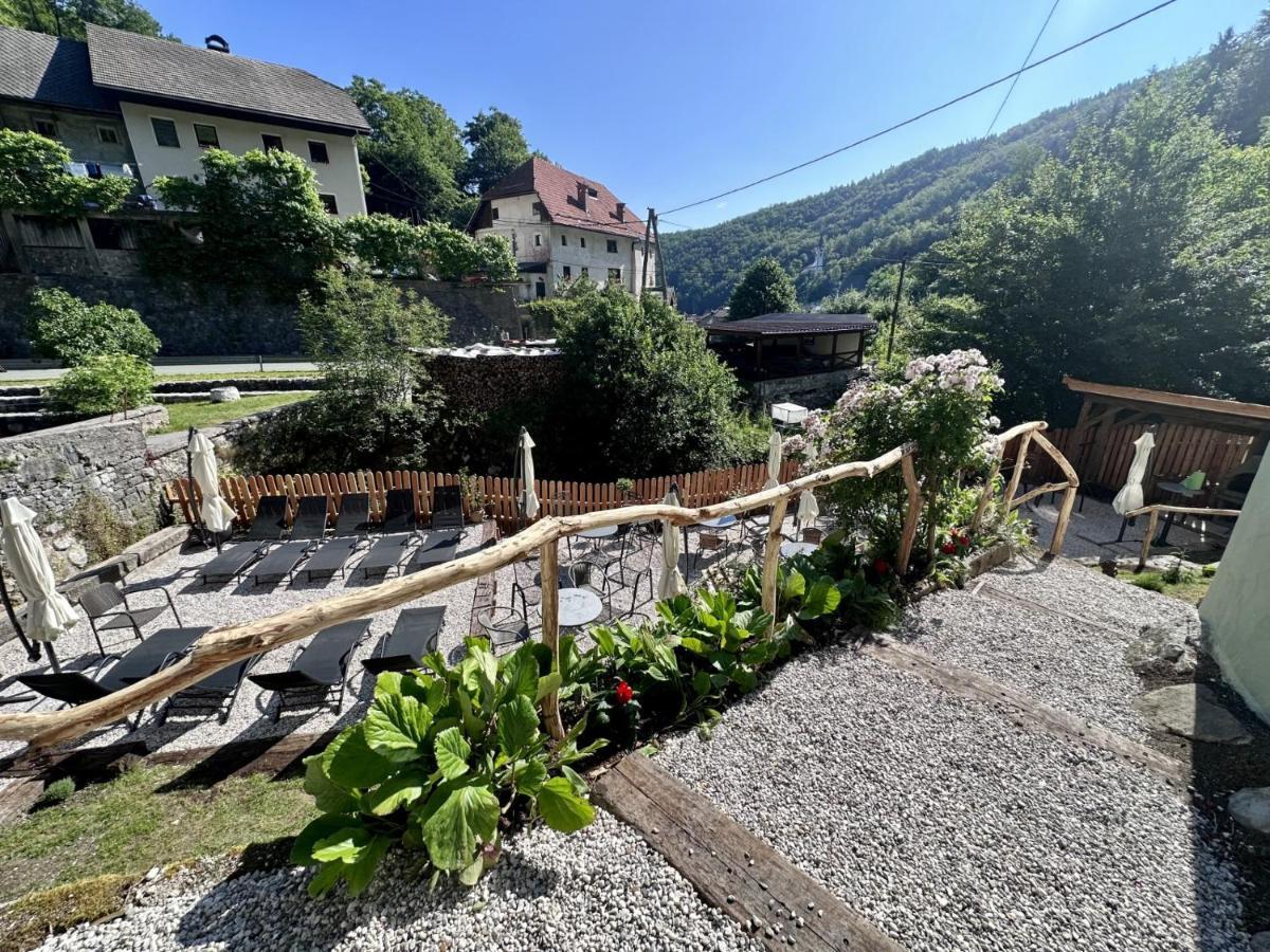 Bajta Kroparica Екстериор снимка